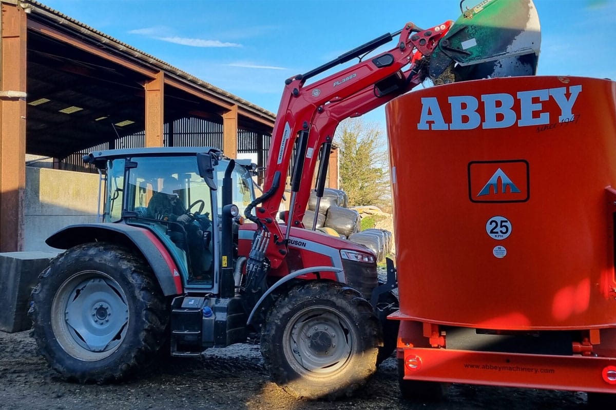 Mutton Marsh Farm Upgrades Feeding System with Abbey VF1850 Diet Feeder