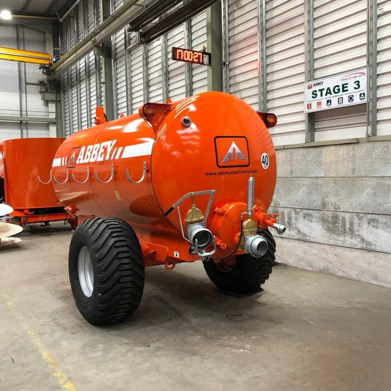 abbey-machinery-super-sprung-drawbar-tanker-in-factory-1